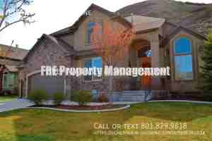 featured image of 1394 E Lantern Ln