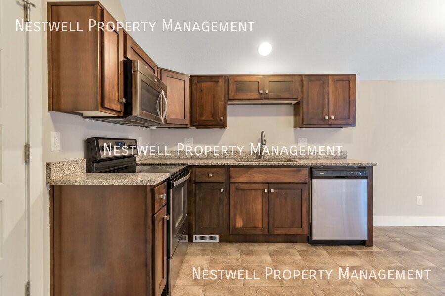 4867 W Dock St - Photo 2 of 19