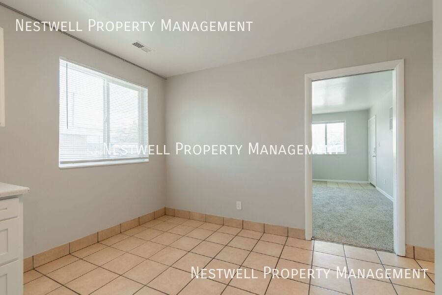 112 W Angelo Ave - Photo 6 of 20