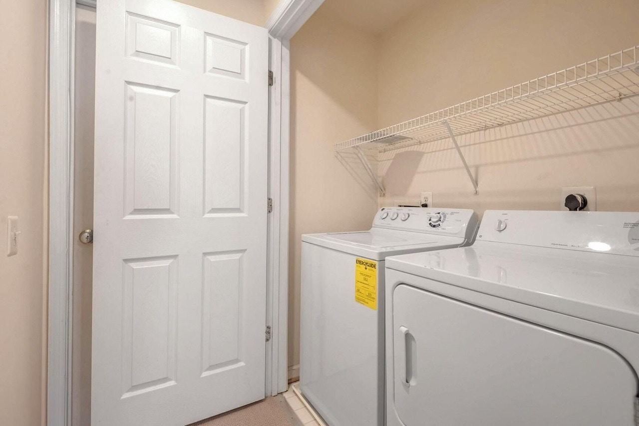 1324 Roundhouse Lane, Unit 1324 - Photo 3 of 21