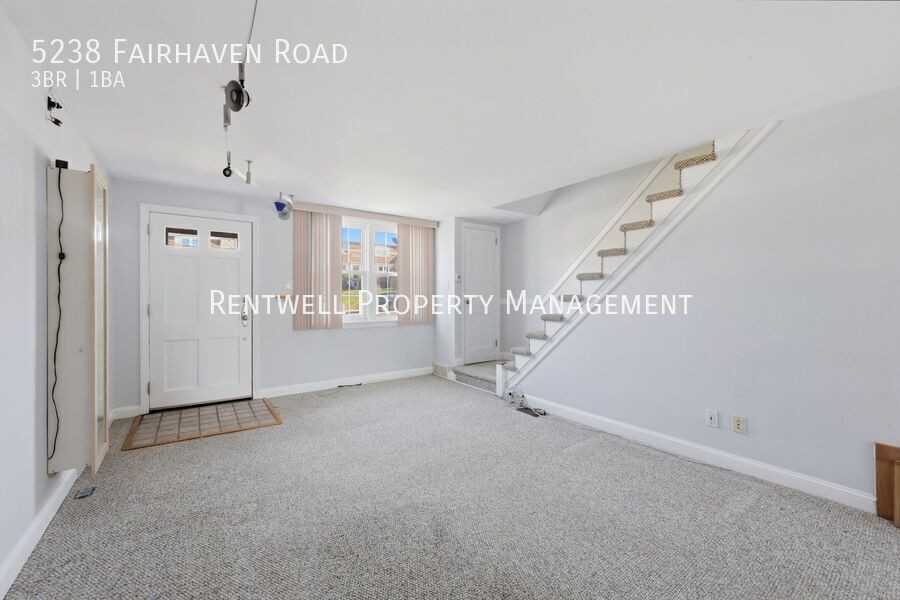 5238 Fairhaven Rd - Photo 3 of 26