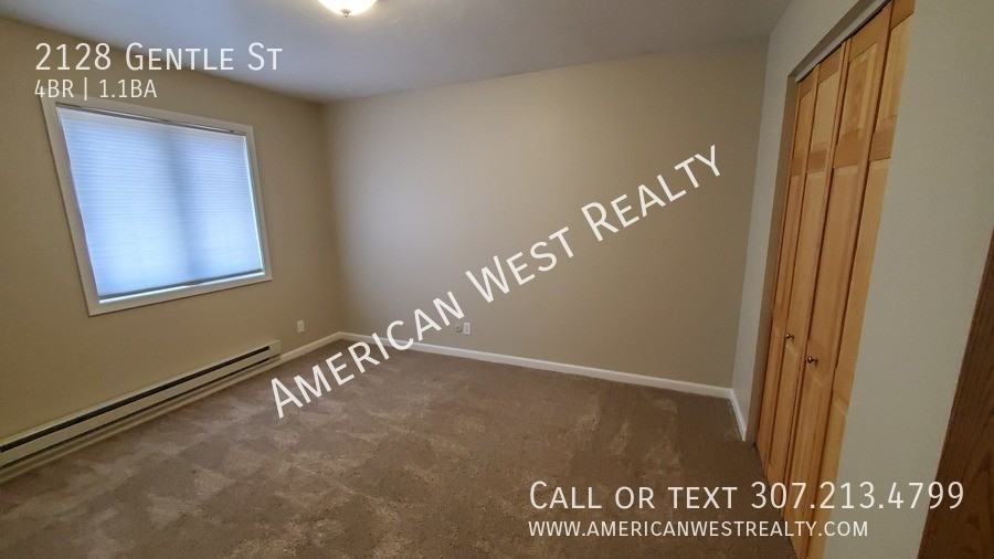 2128 Gentle St - Photo 5 of 14