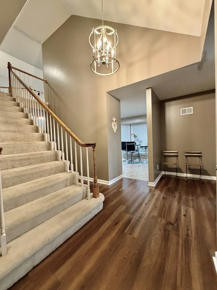 9306 West 119th Terrace - Photo 4 of 20