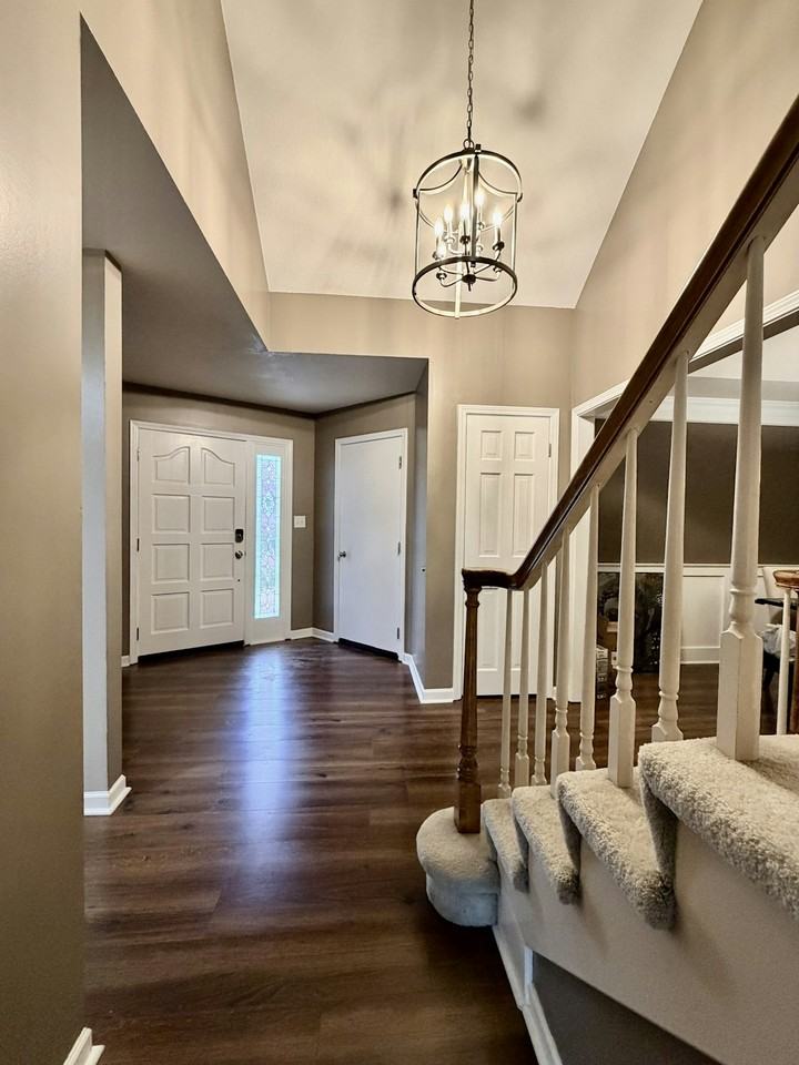 9306 West 119th Terrace - Photo 5 of 20