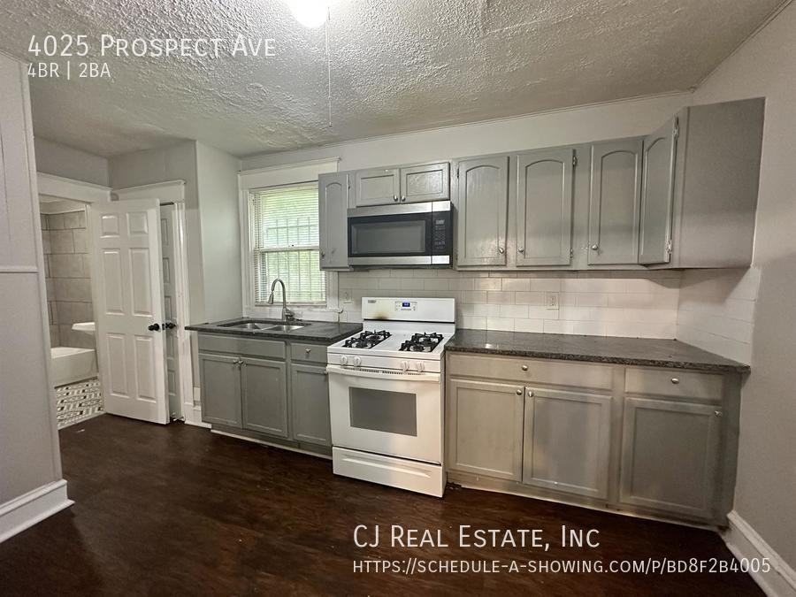 4025 Prospect Ave - Photo 4 of 11