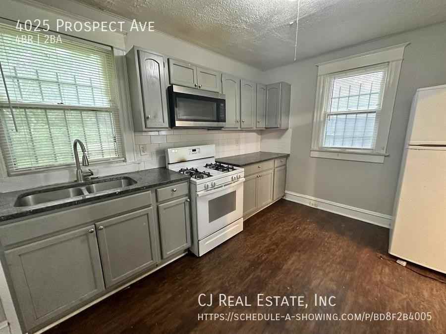 4025 Prospect Ave - Photo 5 of 11