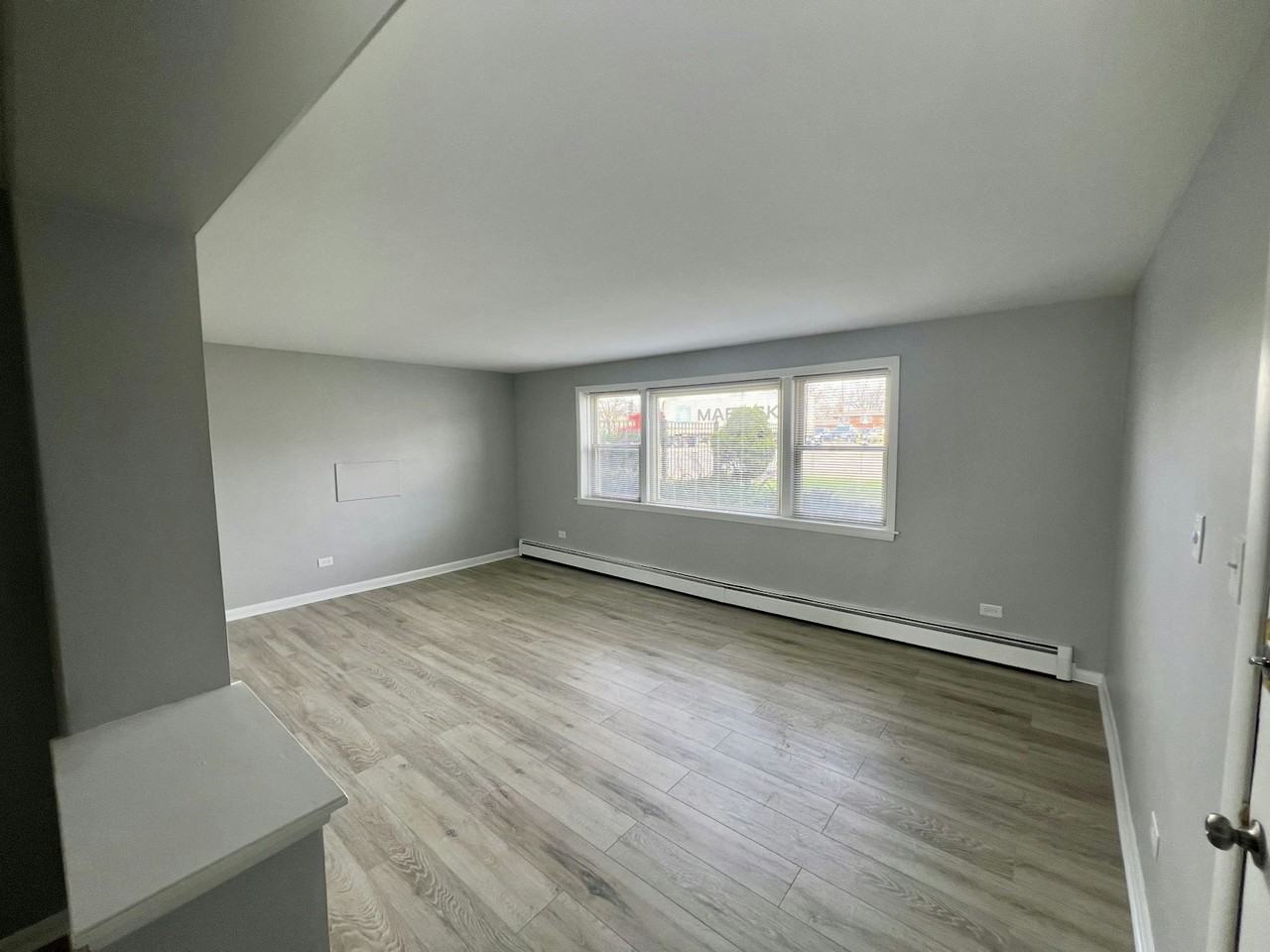 2741 West 87th Street, Unit BW - Photo 2 of 4