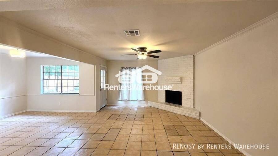 2702 Foliage Green Dr - Photo 4 of 20