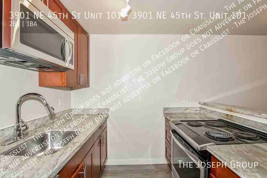3901 Ne 45th St Apt 101 - Photo 5 of 16