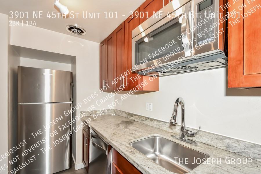 3901 Ne 45th St Apt 101 - Photo 7 of 16