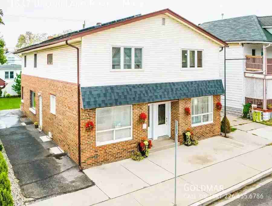 1637 Drouillard Rd #MAIN