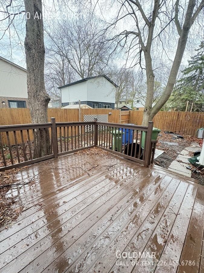 9370 Aire Crt - Photo 3 of 18