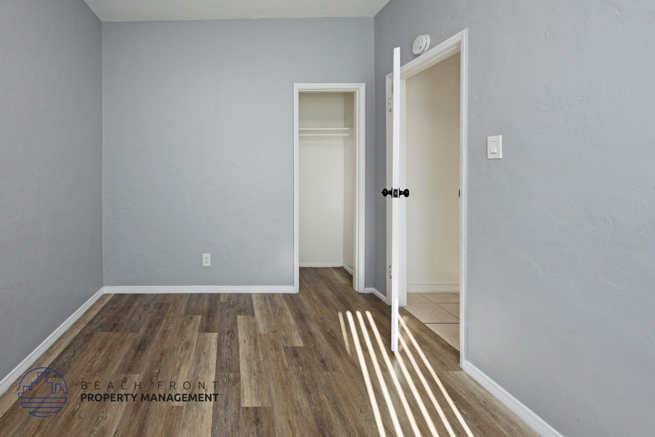 1430 Elm Avenue - Photo 3 of 13