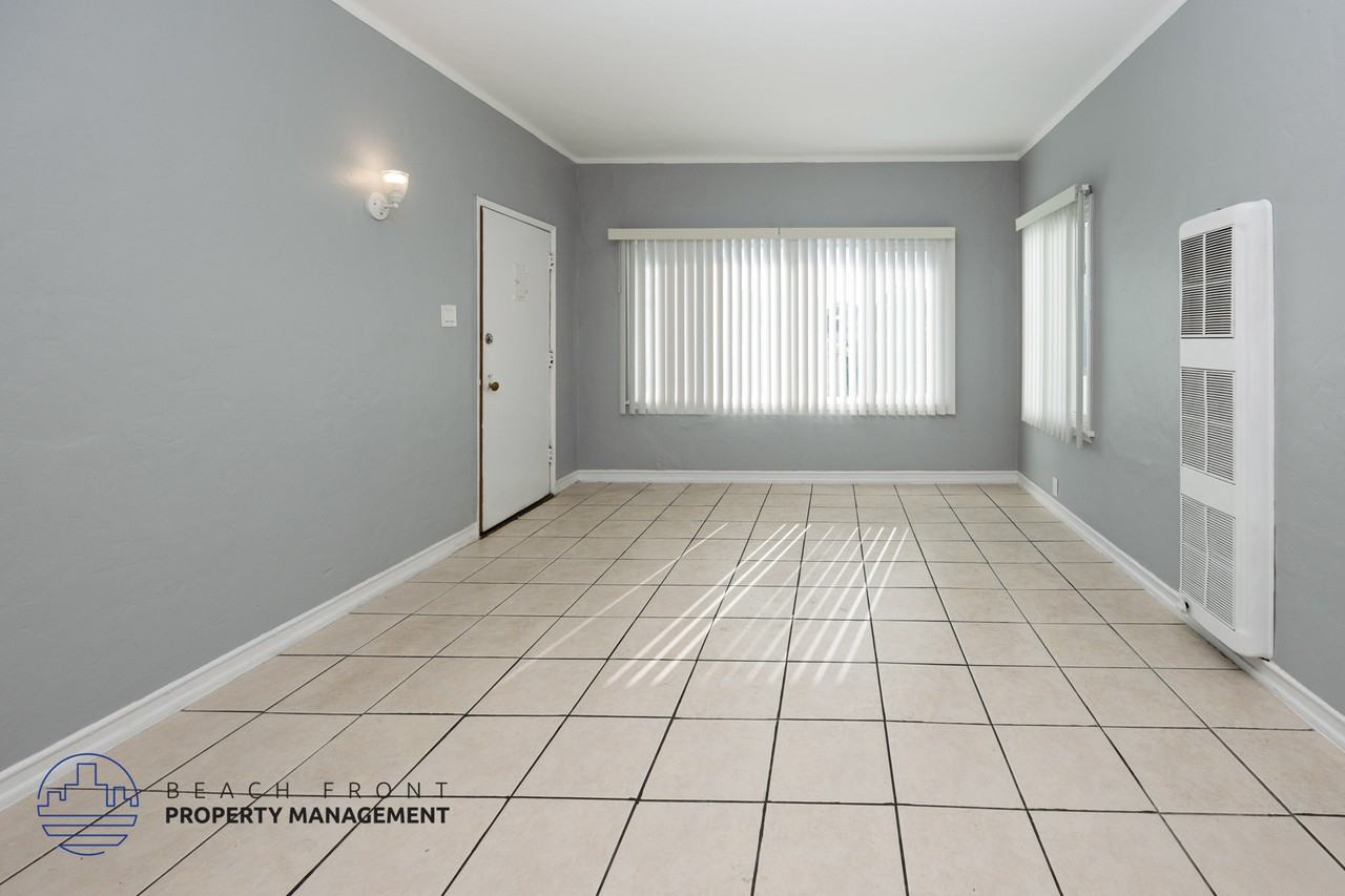 1430 Elm Avenue - Photo 4 of 13