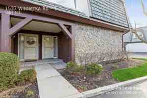 featured image of 1537 Winnetka Rd #1
