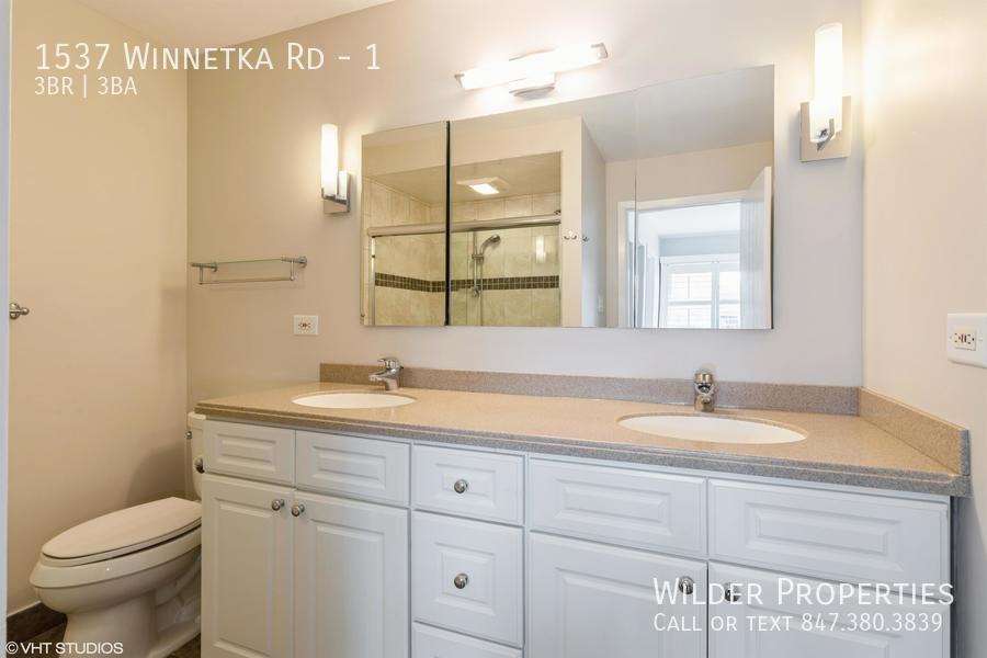 1537 Winnetka Rd #1 - Photo 6 of 19