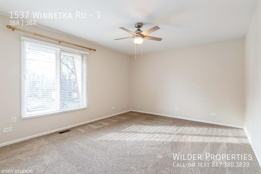 1537 Winnetka Rd #1 - Photo 7 of 19