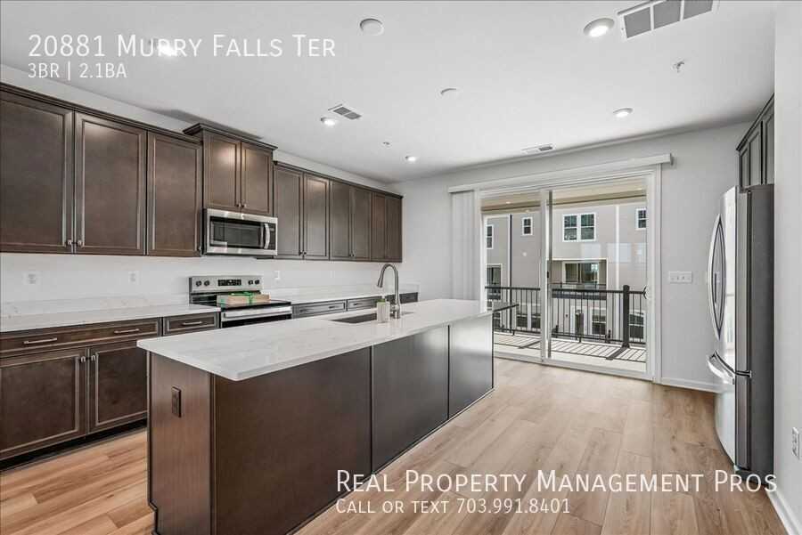 20881 Murry Falls Ter - Photo 4 of 42