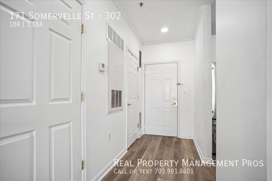 171 Somervelle St #302 - Photo 6 of 50