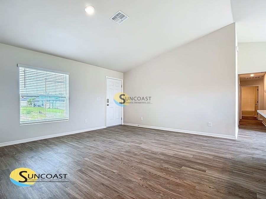 6251 N Whispering Dr - Photo 6 of 50