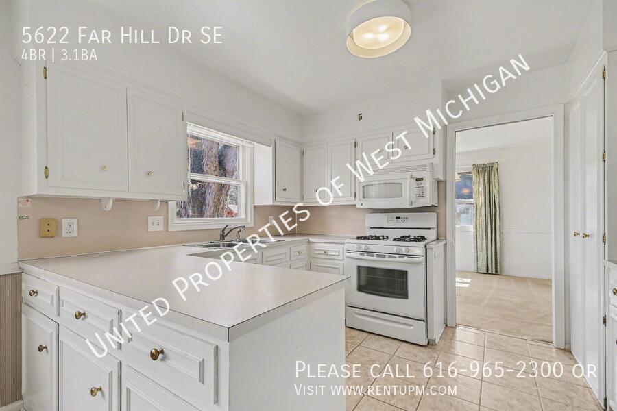 5622 Far Hill Dr Se - Photo 4 of 15