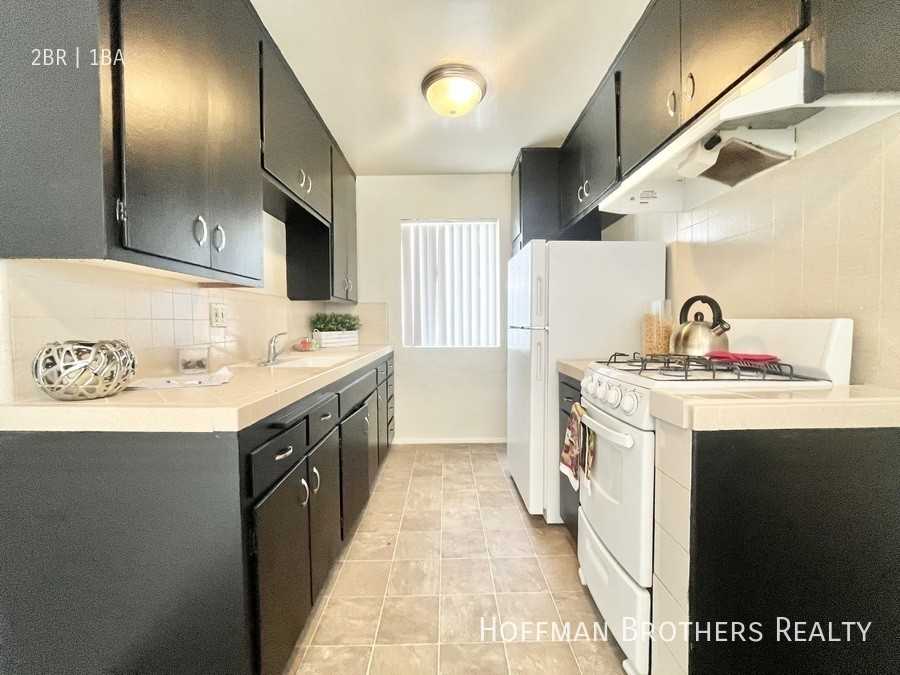 11275 Huston St #5 - Photo 2 of 5