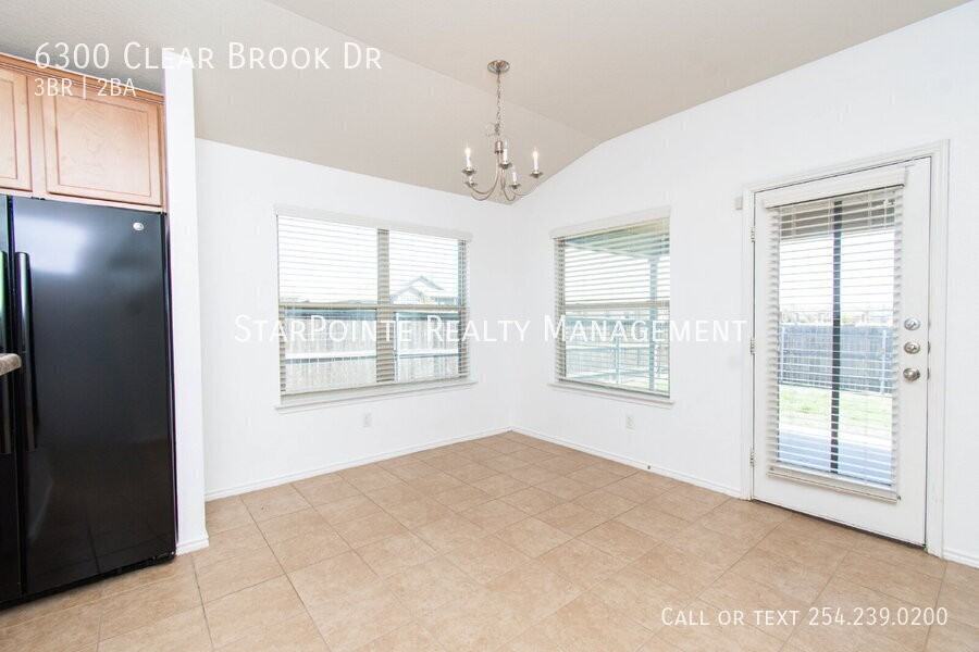 6300 Clear Brook Dr - Photo 6 of 20