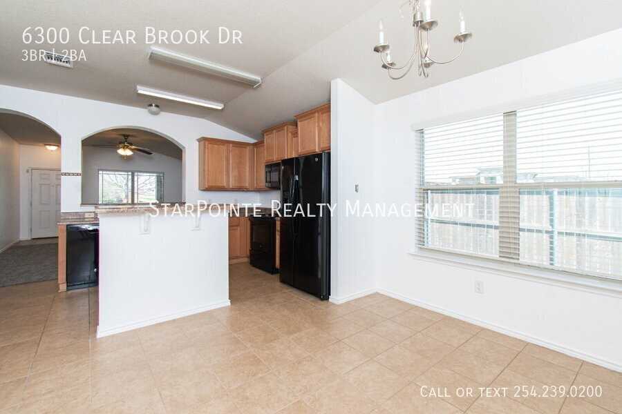 6300 Clear Brook Dr - Photo 7 of 20