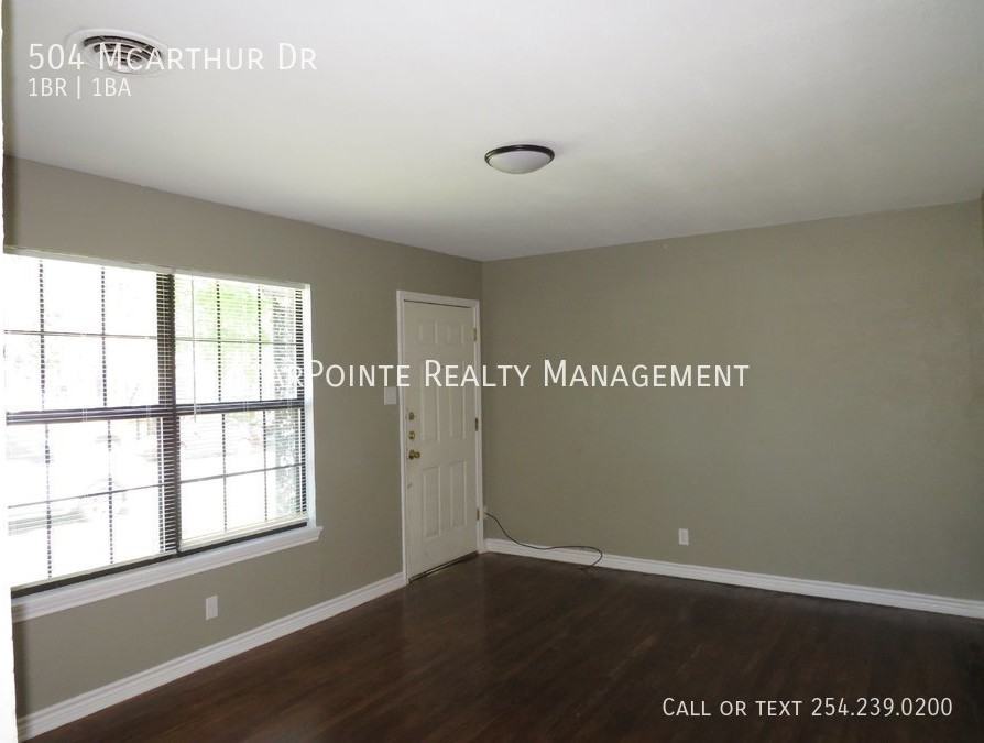 504 Mcarthur Dr - Photo 2 of 6