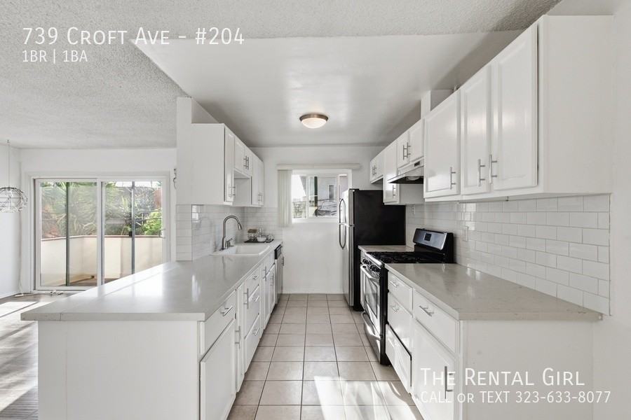 739 N Croft Ave #204 - Photo 7 of 22