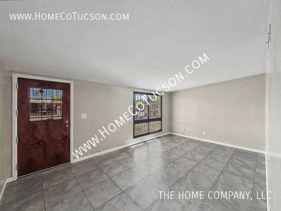 410 W Calle Antonia - Photo 5 of 28