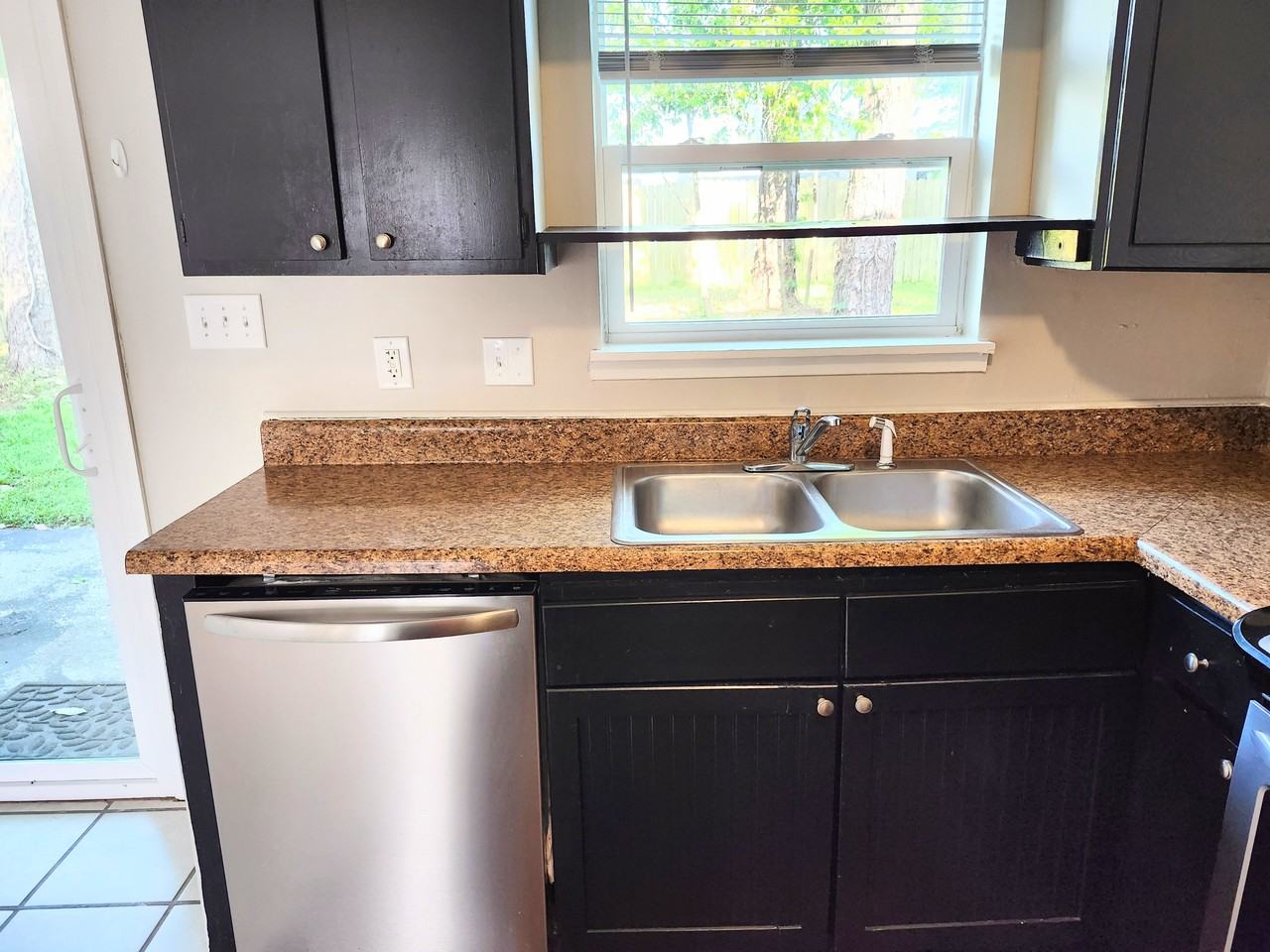 2519 Beech St #NA - Photo 5 of 42