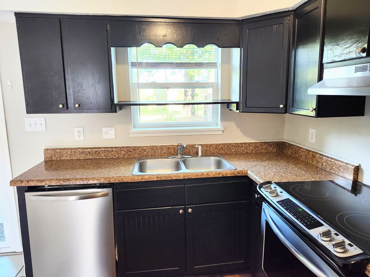 2519 Beech St #NA - Photo 7 of 42