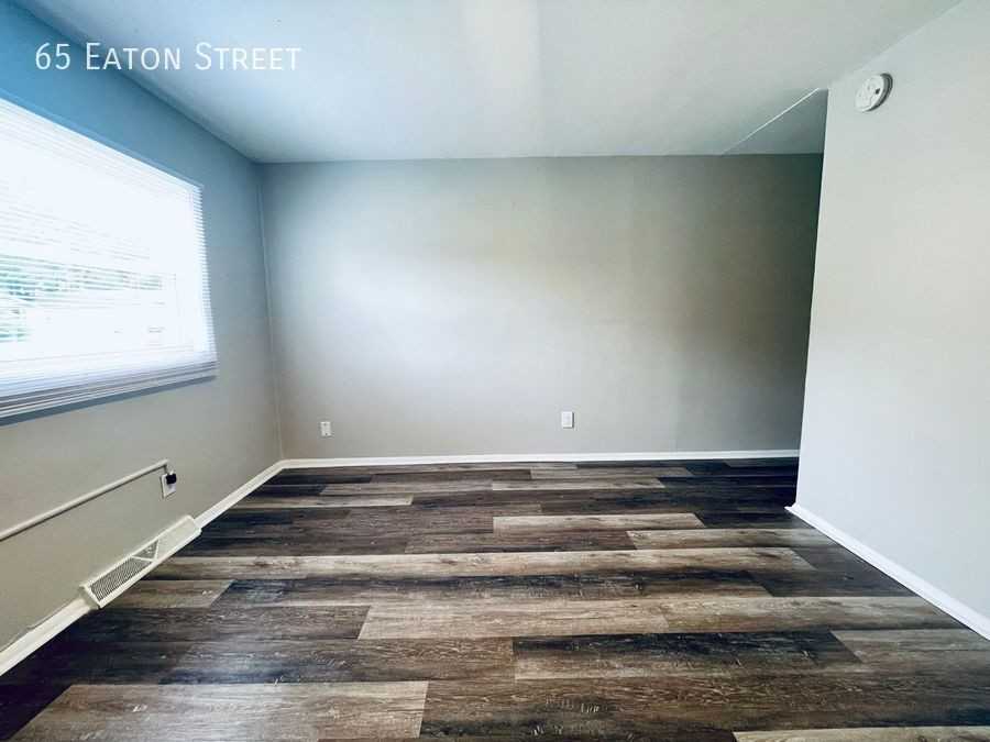 65 Eaton St - Photo 5 of 30