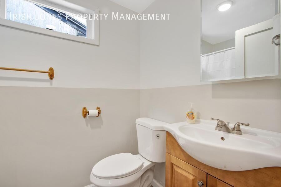 94 Edson St - Photo 6 of 11