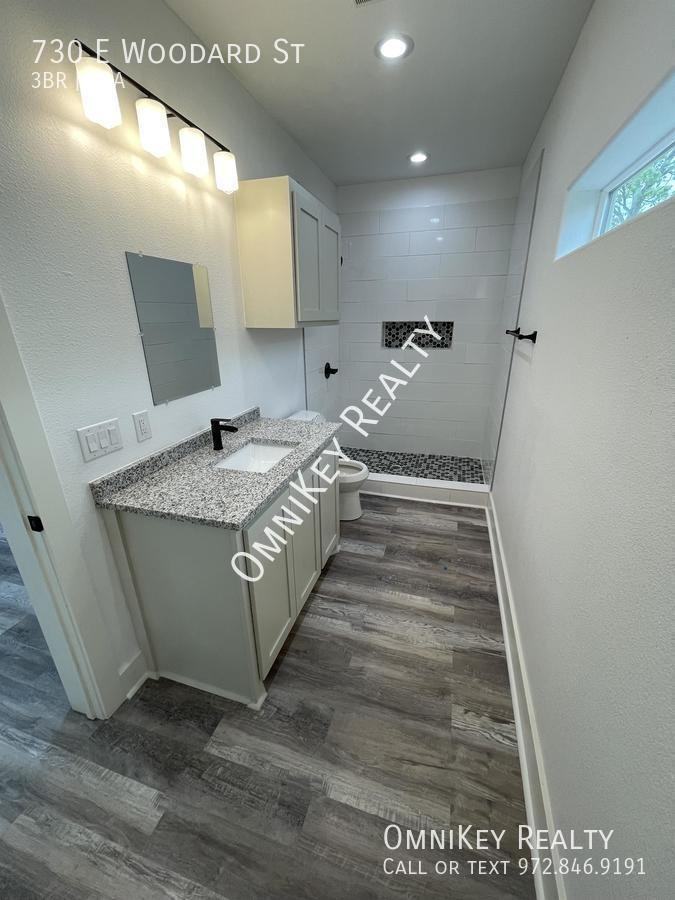 730 E Woodard St - Photo 5 of 13