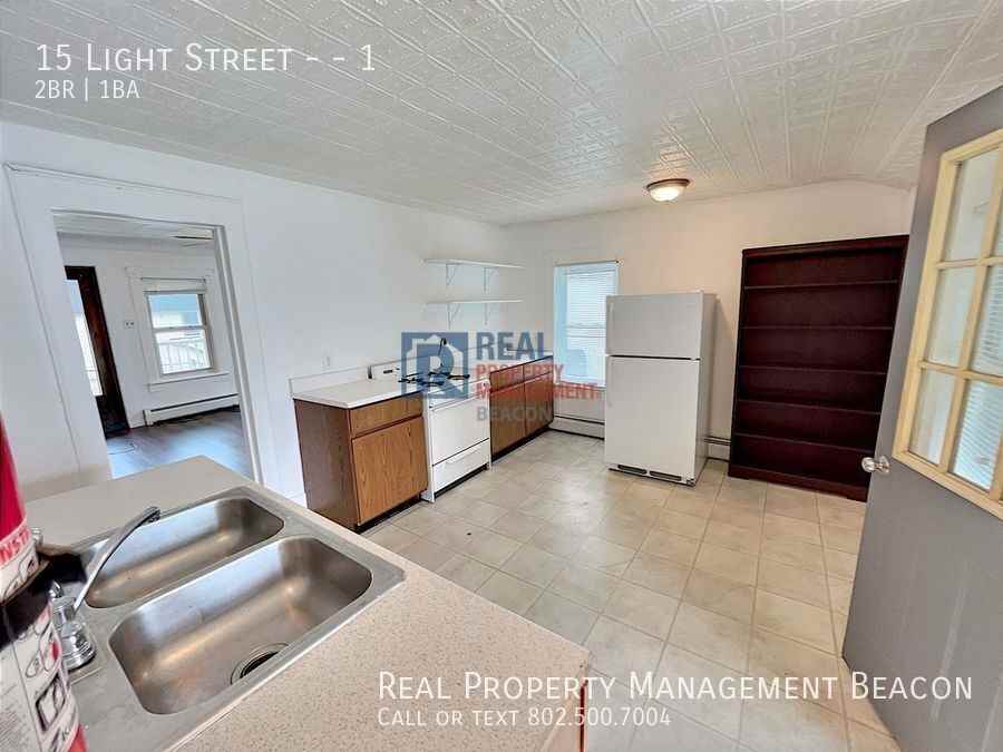 15 Light St #1 - Photo 5 of 12