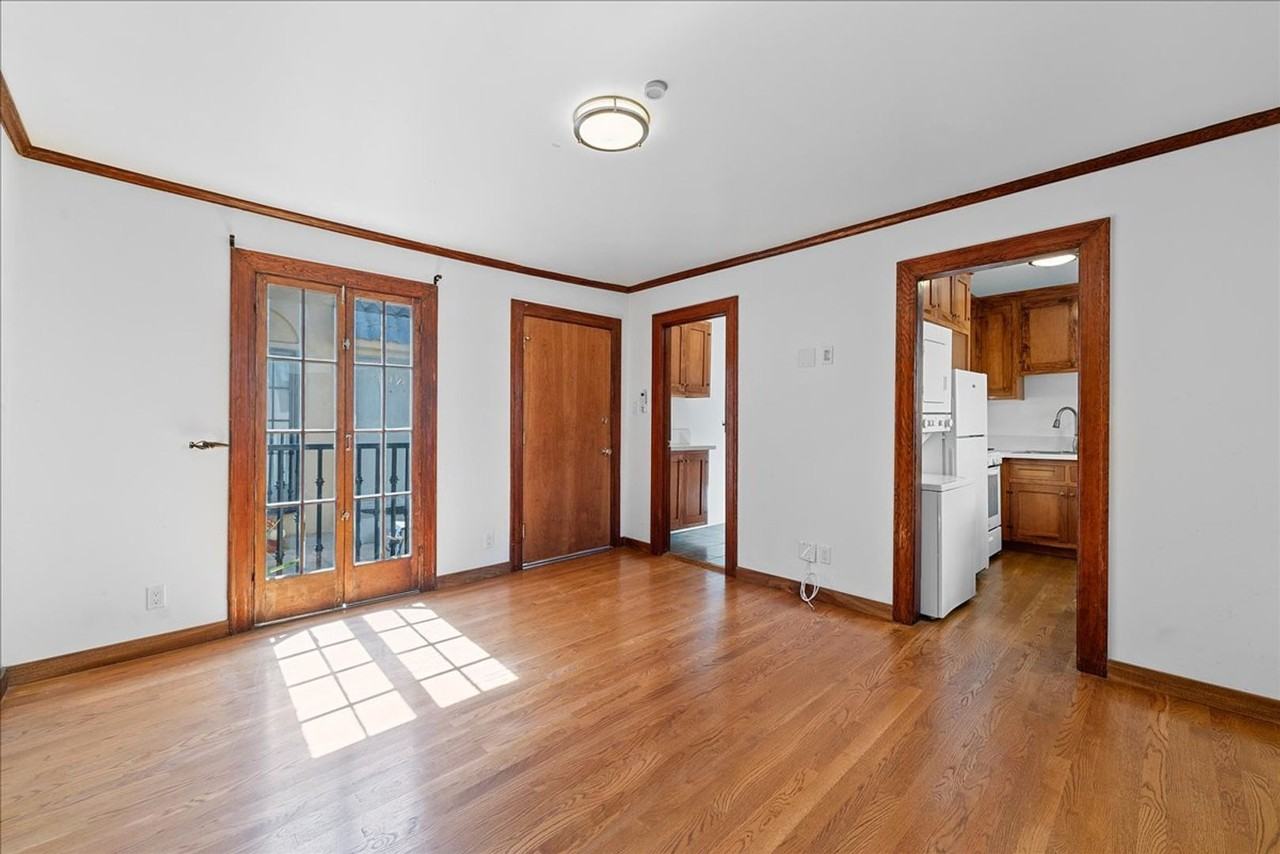 320 1/4 Columbia Ave #320