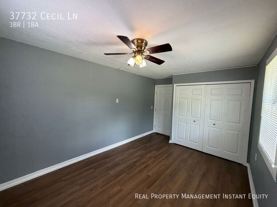 37732 Cecil Ln - Photo 7 of 16