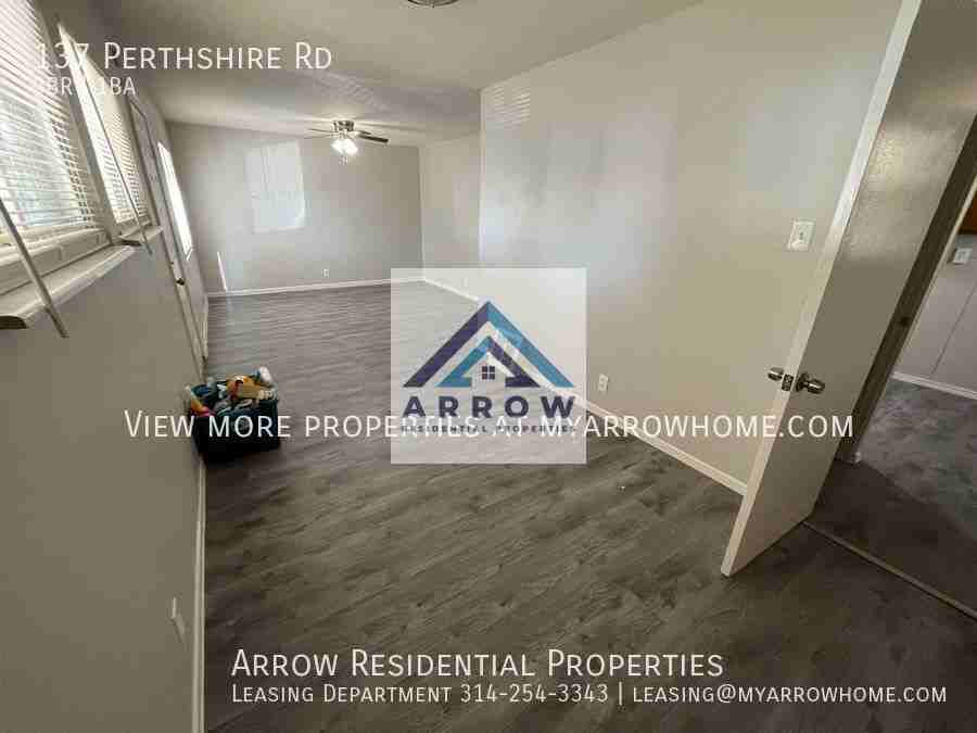 137 Perthshire Rd - Photo 6 of 15