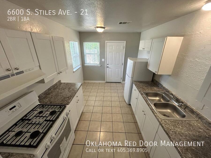 6600 S Stiles Ave #21 - Photo 3 of 13