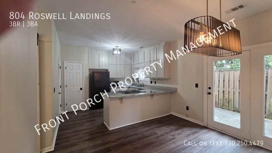 804 Roswell Landings Dr - Photo 5 of 20