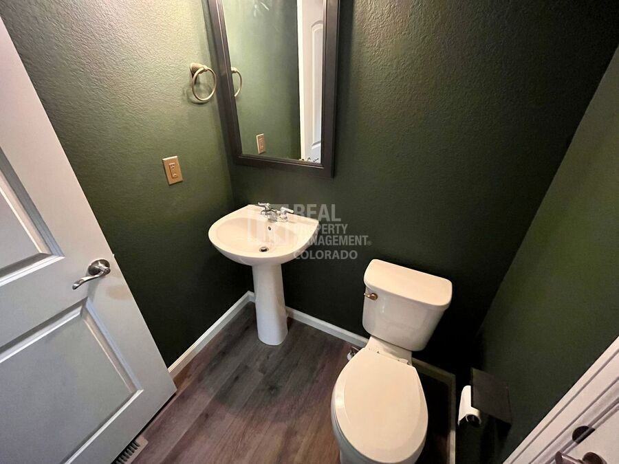 2133 Villageview Ln - Photo 6 of 18