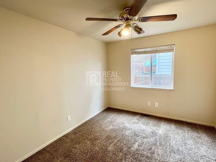 5734 Dolores St - Photo 7 of 23