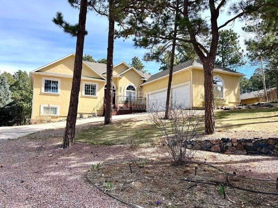 1550 Capadaro Ct - Photo 4 of 32