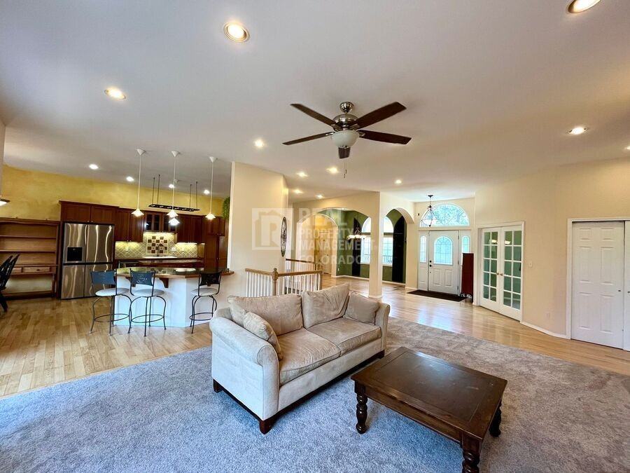 1550 Capadaro Ct - Photo 7 of 32