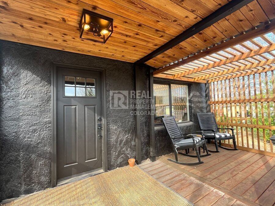 108 Walnut St - Photo 2 of 15