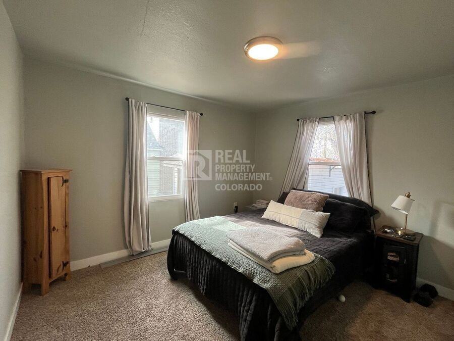 108 Walnut St - Photo 7 of 15