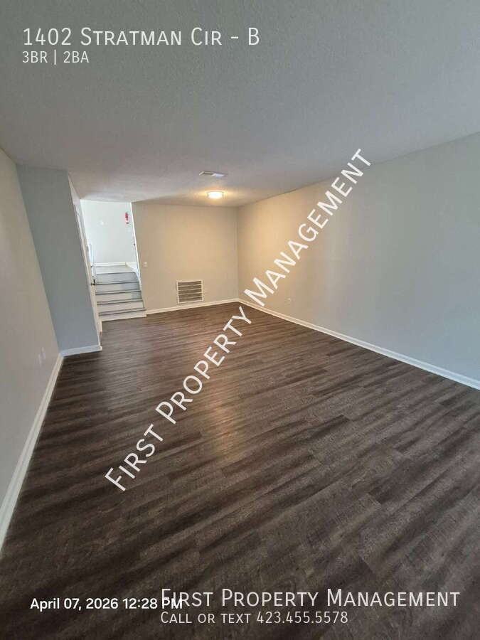1402 Stratman Cir #B - Photo 3 of 25