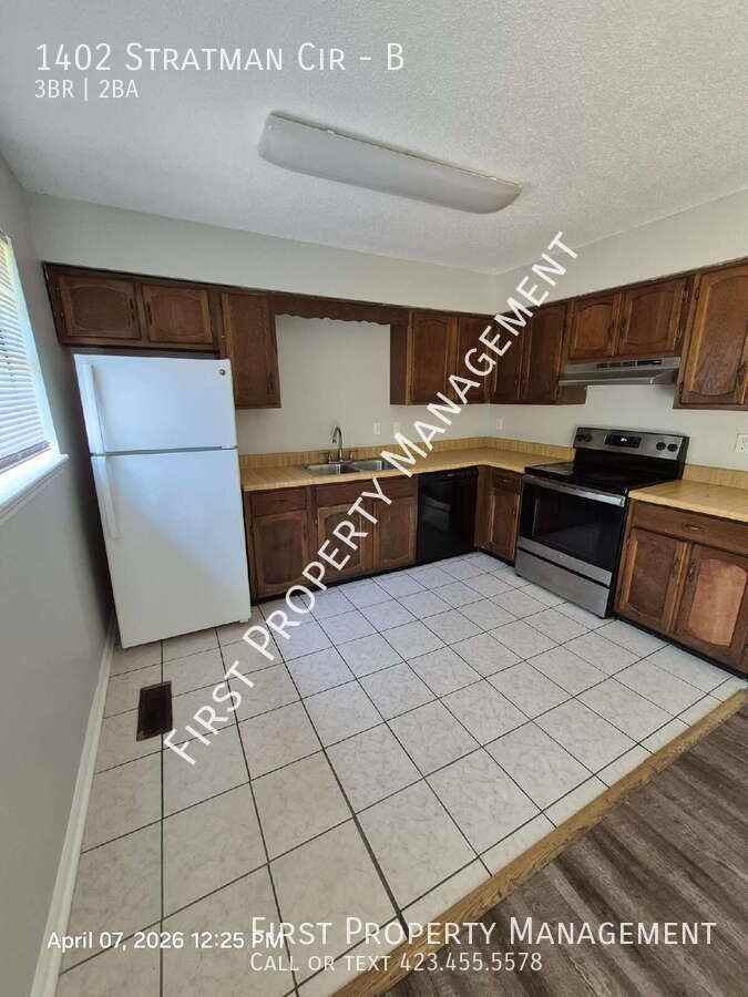 1402 Stratman Cir #B - Photo 6 of 25